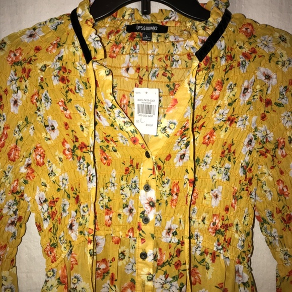 Ups & Downs Floral Blouse  -L - NWT - Picture 2 of 6